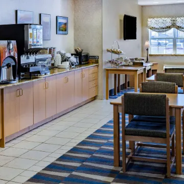 Microtel Inn & Suites by Wyndham Plattsburgh