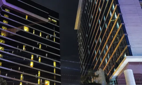 โรงแรมเดอะทรานส์ลักเชอรี่