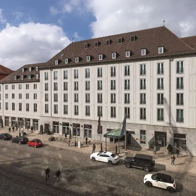 Hotel Maximilian’s Hotels near Baum