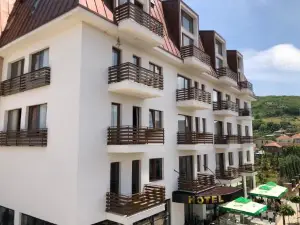 Grand Hotel Pogradec