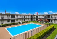 Red Roof Inn Knoxville North - Merchants Drive Hotels in Knoxville