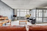 Hôtel Robespierre Ex Idéal hôtel Paris - Montreuil فنادق في Montreuil