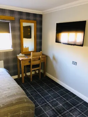 The Juniperlea Inn Hotels near Borthwick Castle