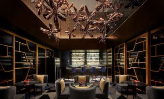 6. Hyatt Ce..