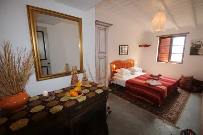 The Colonial Guest House Hotels in 