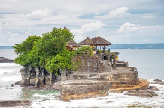Villa Ombak Kedungu Hotels near Tanah Lot