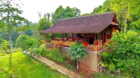 Sang Tirta Farm Living Resort Hotel dekat Stockist NASA DK.1503 PENEBEL TABANAN