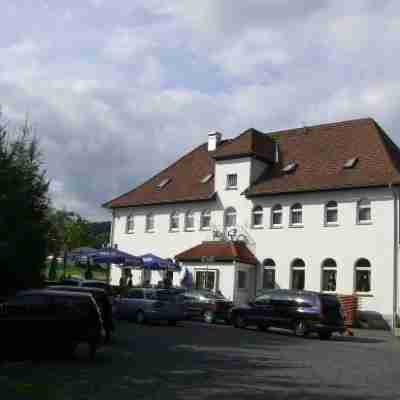 Hotel Kastanienhof Hotel Exterior