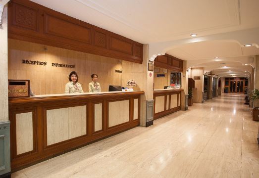 푸켓 메를린 호텔 수영장