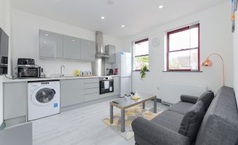 Nottingham City Centre Short Stay Apartments with Parking