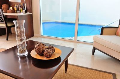 Double Luxury Almond Pool Suite