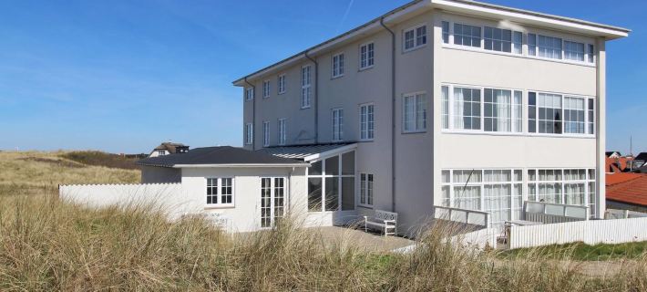 "Lenaya" - 75m from the Sea Hotels in Lokken