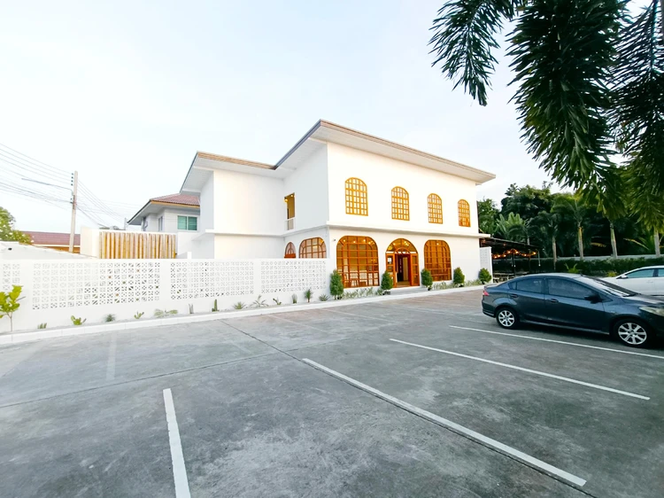 รูปภาพของบ้านกลางดาวรีสอร์ท (สัตหีบ)