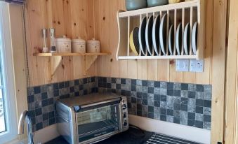 Remarkable Shepherds Hut in a Beautiful Location