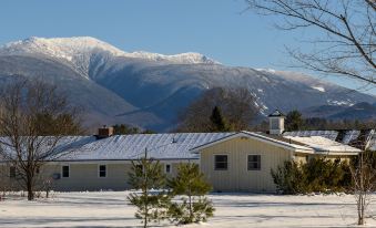 Gale River Motel