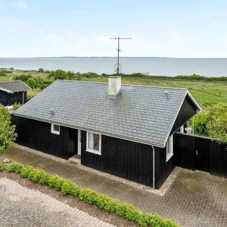 "Annalia" - 50m from the Sea