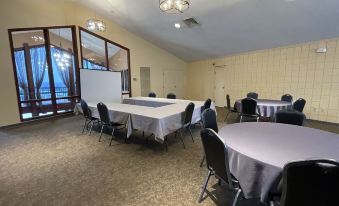 Pinemark Inn Suites Events