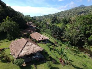 Kelimutu Crater Lakes Ecolodge