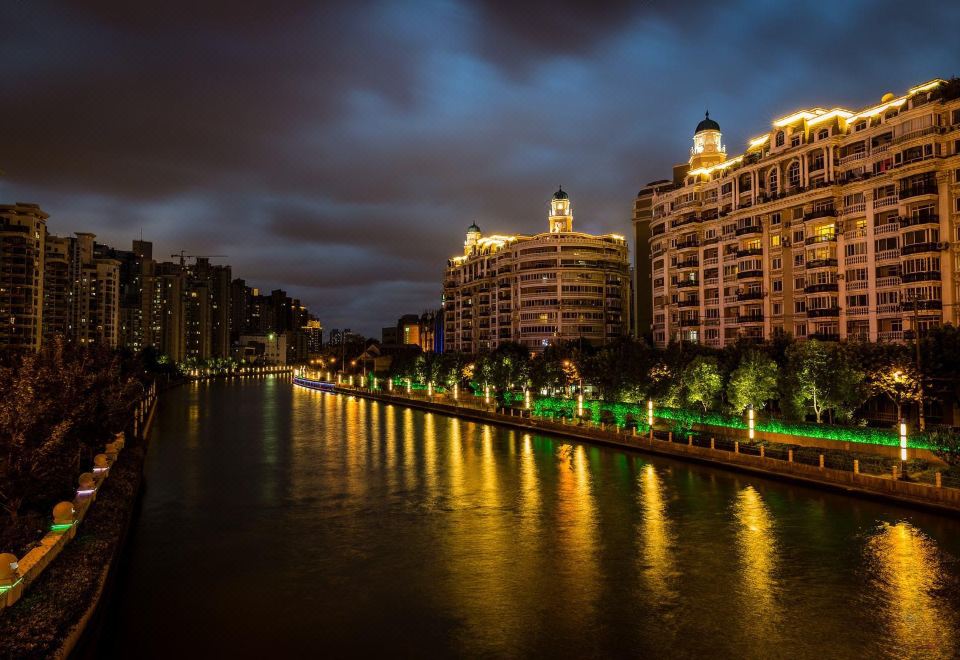 홀리데이 인 익스프레스 푸퉈