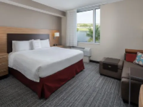 TownePlace Suites Miami Kendall West Hotels in The Hammocks