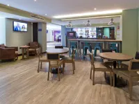 بريميير إن ادينبر سيسكسي ي ورك بليس/ست جيمس كوارتر Hotels near واترلو بليس