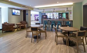 Premier Inn Edinburgh City Centre (York Place/St James Quarter) hotel