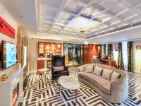 Hotel Madera Hollywood - 4-Star
