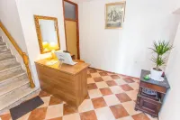 Apartments Villa Sol Hotels in Saplunara