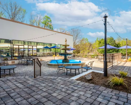 DoubleTree by Hilton South Charlotte Tyvola Hotels near Executive Park