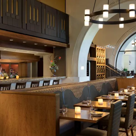 At&T Hotel & Conference Center