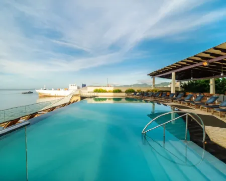 特立尼達凱悦麗晶酒店 西班牙港酒店