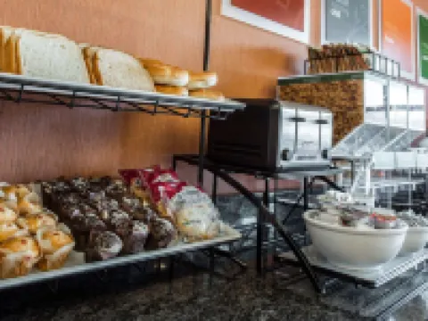 Comfort Inn & Suites Lumberton Central I-95 Hotels in Lumberton