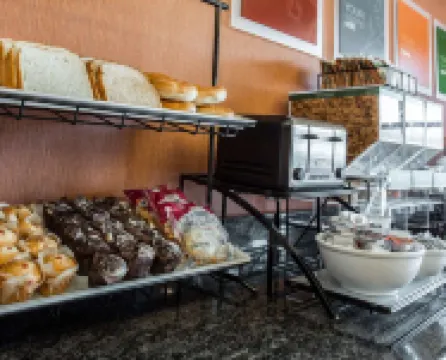 Comfort Inn & Suites Lumberton Central I-95 Hotels in Lumberton