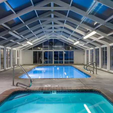 Days Inn by Wyndham Vernal Отели в г. Винта Каунти