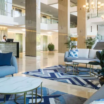 Pacific Hotel Cairns Отели в г. Кэрнс