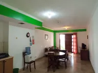 2BR Kondominium Carita Utara untuk 6 Pax By Sri