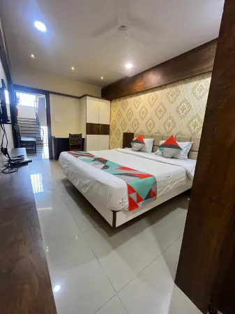 Jmc Hotel Sunshine Отели рядом с Аэропорт Индор