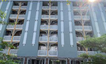 Burapha Bangsaen Garden Apartment