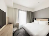 JR East Hotel Mets Premier Gotanda Hotel berhampiran Stesen Gotanda