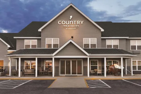 Country Inn & Suites by Radisson, Buffalo, MN Отели в г. Мейпл-Лейк