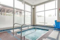 Four Points by Sheraton Kelowna Airport - Hot Tub