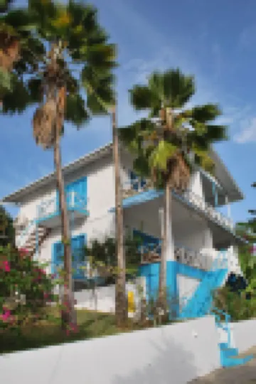 Half Moon Blue Hotel Hotels in 