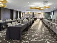 Mercure Melbourne Caroline Springs Hotels in Cobblebank
