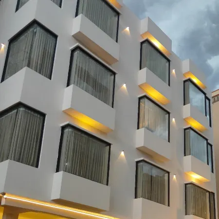The Q Hotel RK Beach Отели рядом с достопримечательностью «Пляж Рама-Кришна»