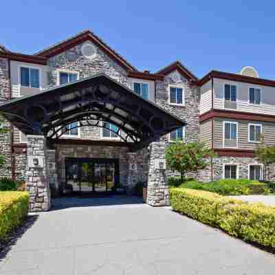 Staybridge Suites Fairfield Napa Valley Area Hotel Exterior