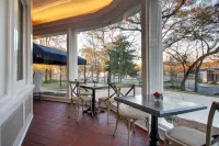 Hotel Finial, BW Premier Collection Hotels in Anniston