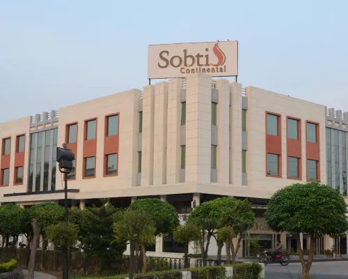 Sobti Continental Bareilly Hotéis em Bareilly