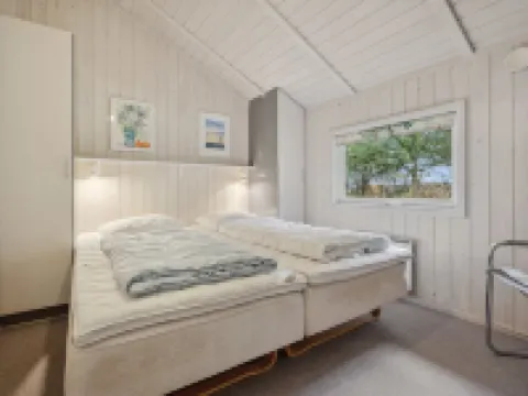 "Alaine" - 850m from the Sea