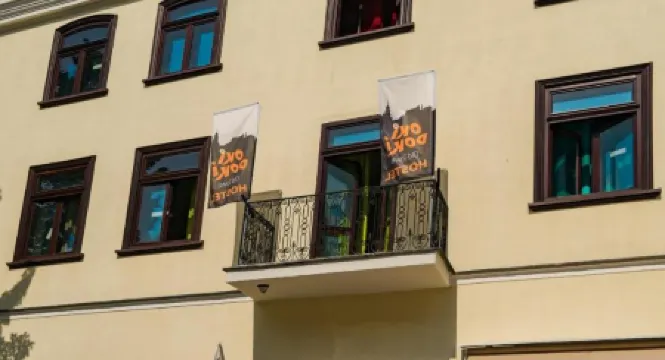 Oki Doki OLD TOWN Отели рядом с достопримечательностью «Скульптура «Мальчик и лебедь»»