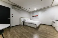 Boryeong (Daecheon) QQ Motel